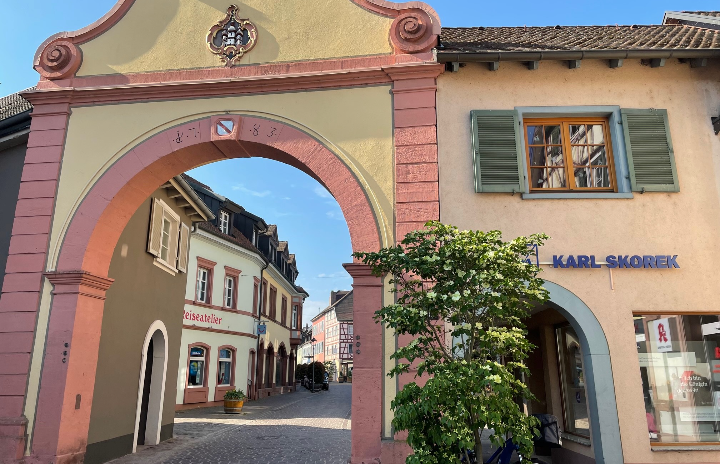 AXA Geschäftsstelle Haake & Haake Vers. Finanzverm. oHG aus Bad Zwischenahn