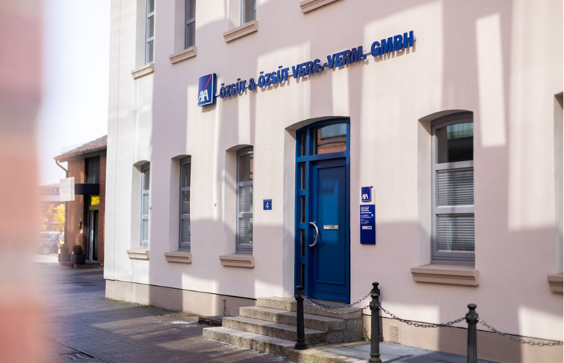 AXA Hauptvertretung Elisabeth Räthlein aus Weinstadt