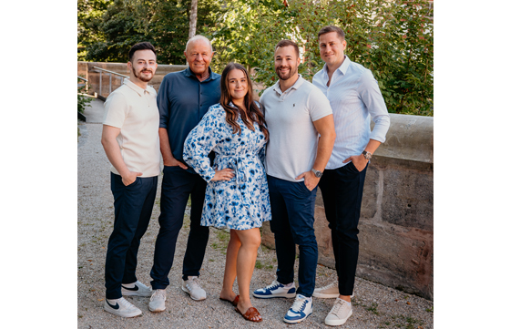 AXA Hauptvertretung Dominik Kreuzeder aus Feucht